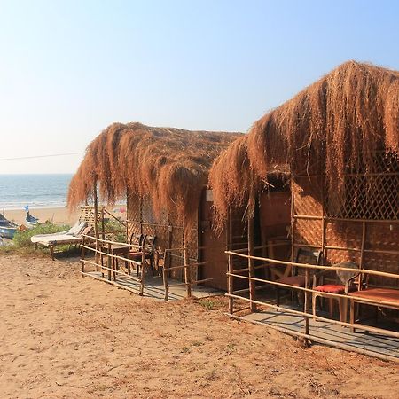 Huts On Arambol Beach 外观 照片