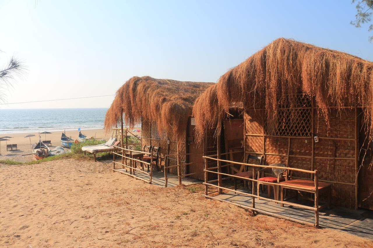 Huts On Arambol Beach 外观 照片